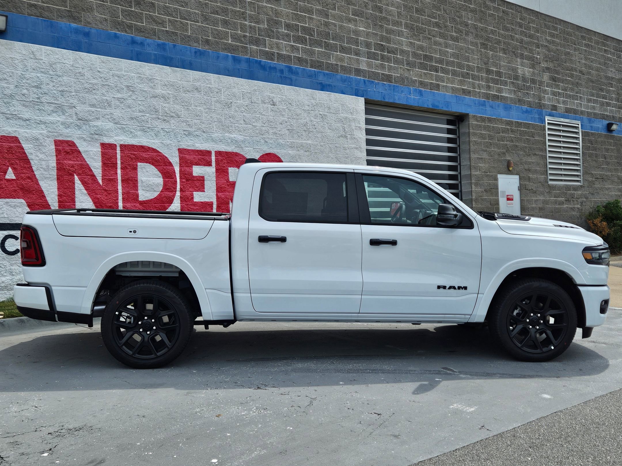 2026 Ram 1500 Laramie photo 8
