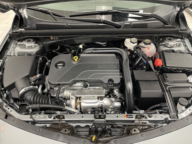 2025 Chevrolet Malibu 1LT photo 15