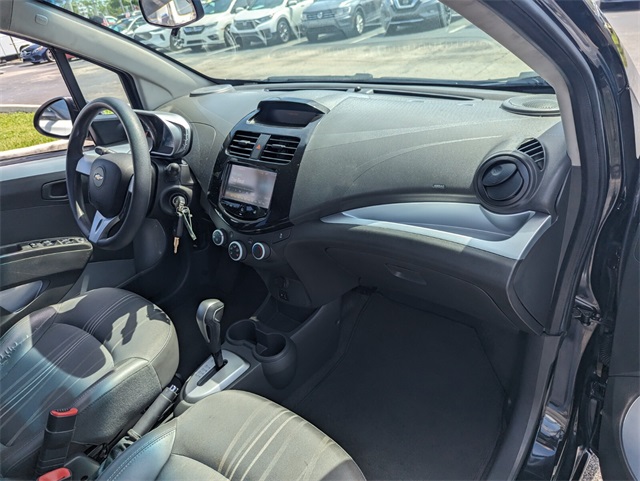 2015 Chevrolet Spark 1LT photo 14
