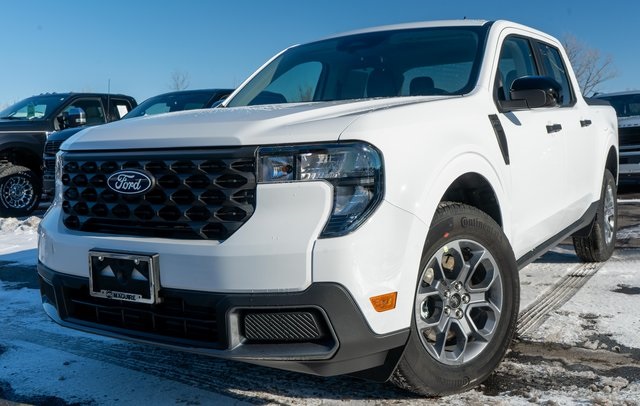 2025 Ford Maverick XLT's photo