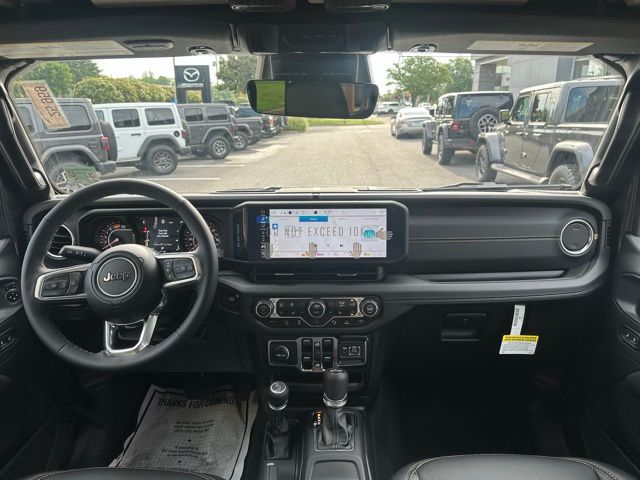 2025 Jeep Wrangler Sahara photo 26