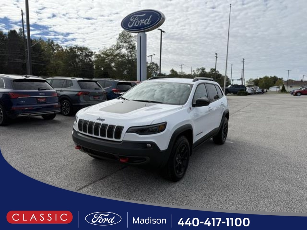 2022 Jeep Cherokee Trailhawk's photo