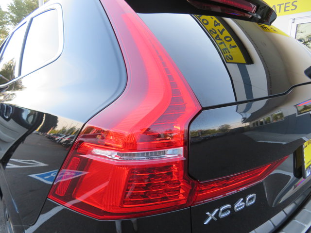 2018 Volvo XC60 Inscription photo 34