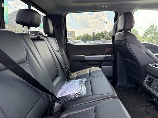 2025 Ford F-350 photo 19