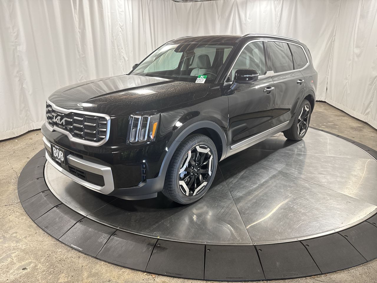 2025 Kia Telluride S's photo