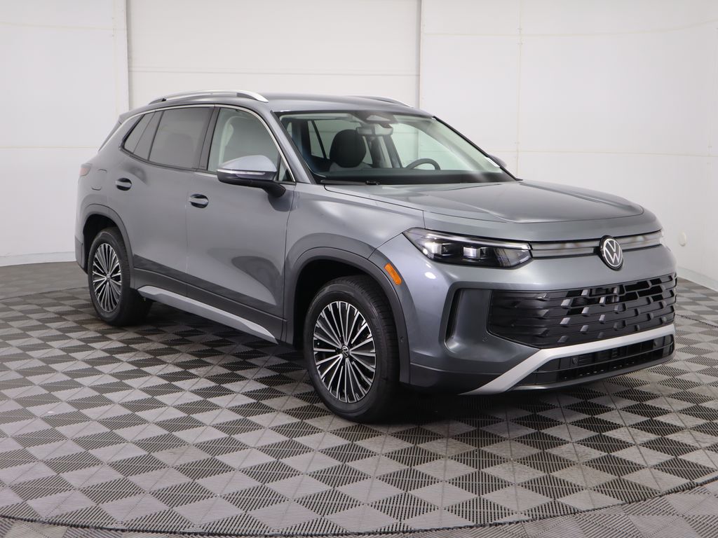 2025 Volkswagen Tiguan S photo 4