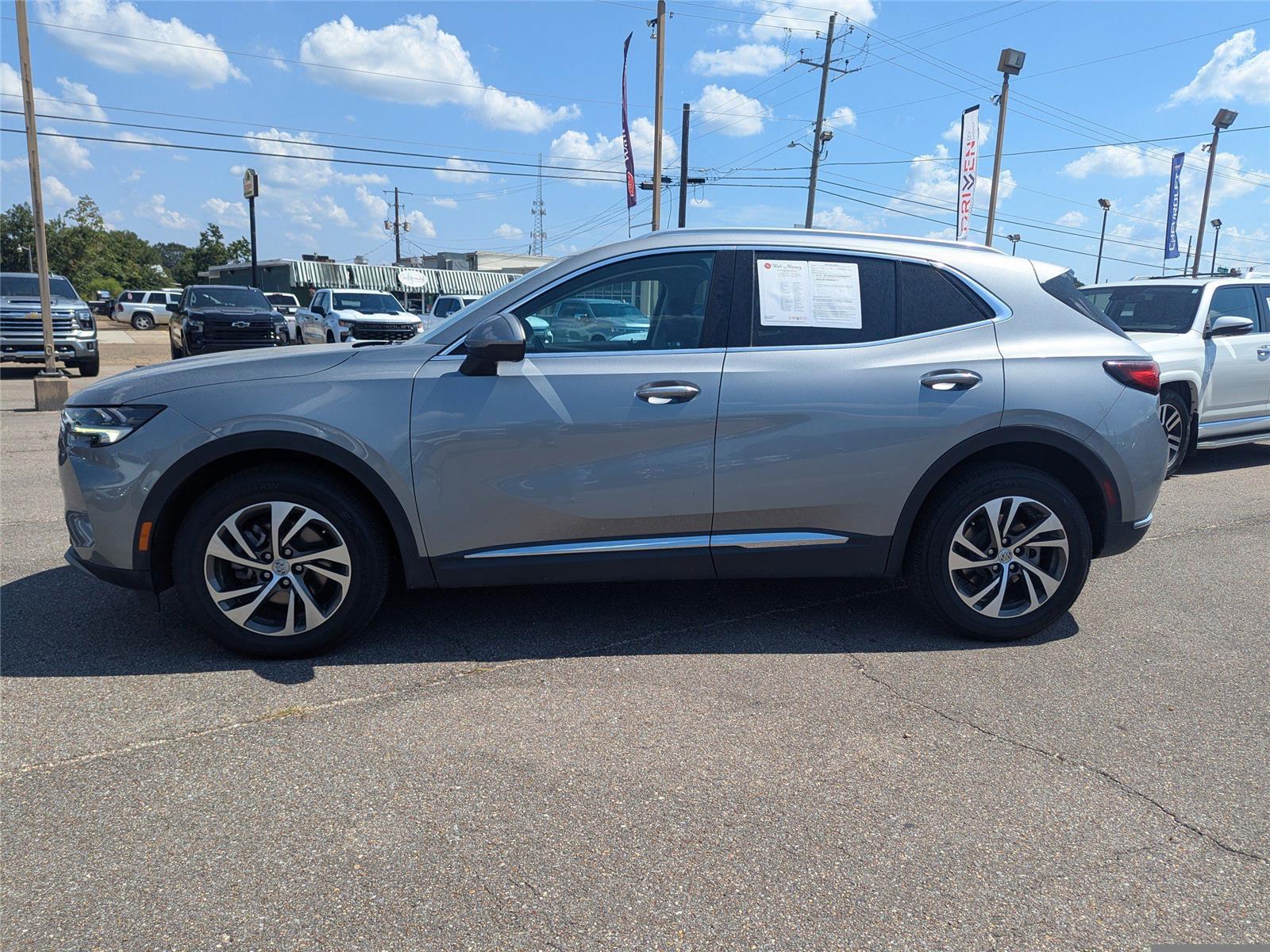 2023 Buick Envision Essence photo 2