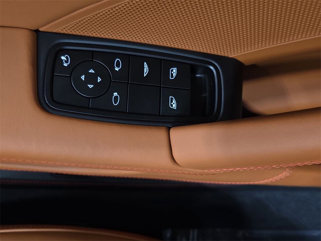 2026 Porsche 911 4 GTS photo 21