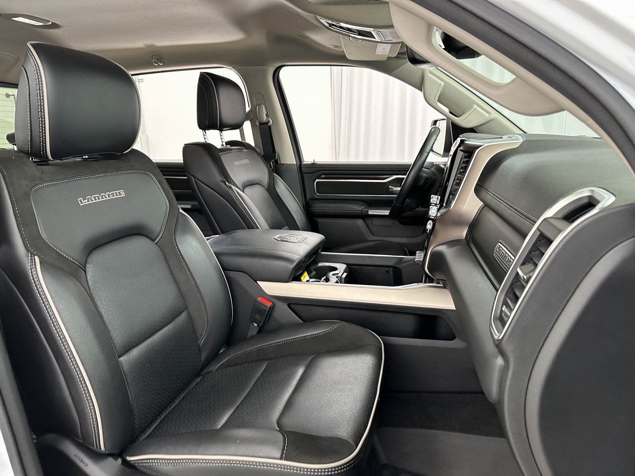 2022 Ram 1500 Laramie photo 20