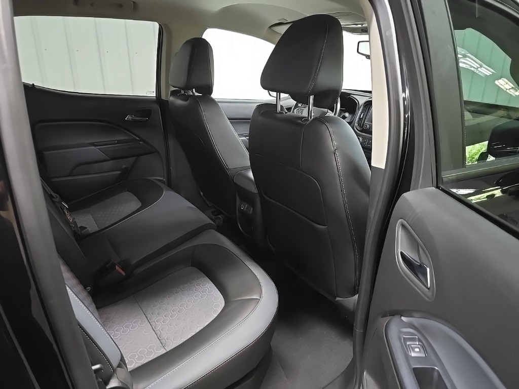 2022 Chevrolet Colorado Z71 photo 17