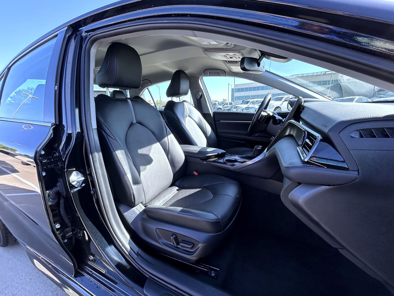 2023 Toyota Camry XSE photo 15