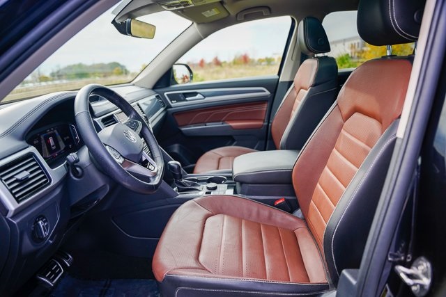 2022 Volkswagen Atlas V6 SEL Premium R-Line photo 3