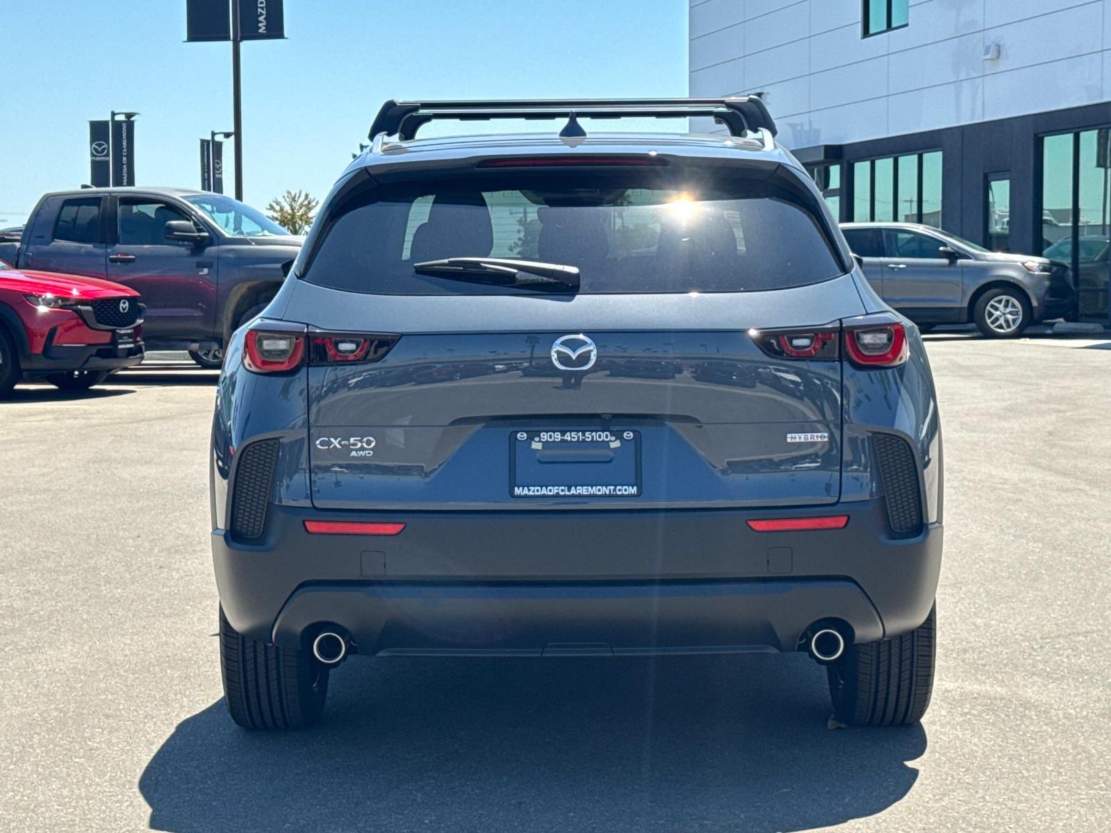 2025 Mazda CX-50 Premium Plus photo 4