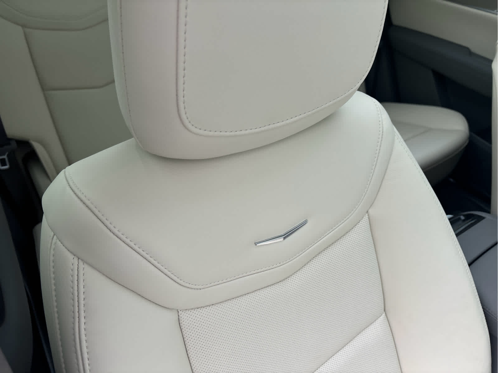 2024 Cadillac XT5 Premium Luxury photo 12