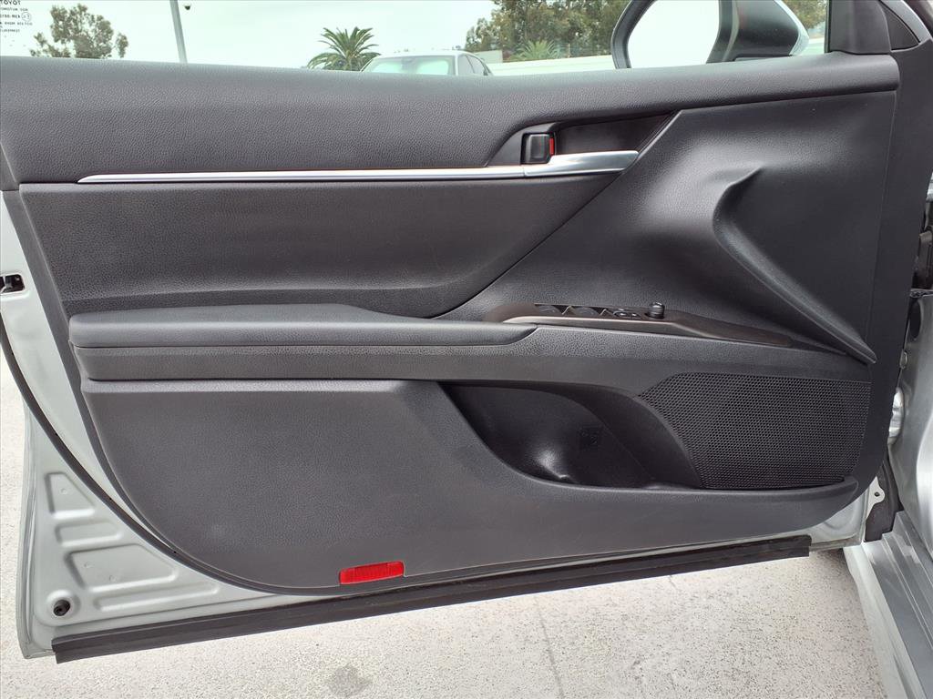 2024 Toyota Camry SE photo 13