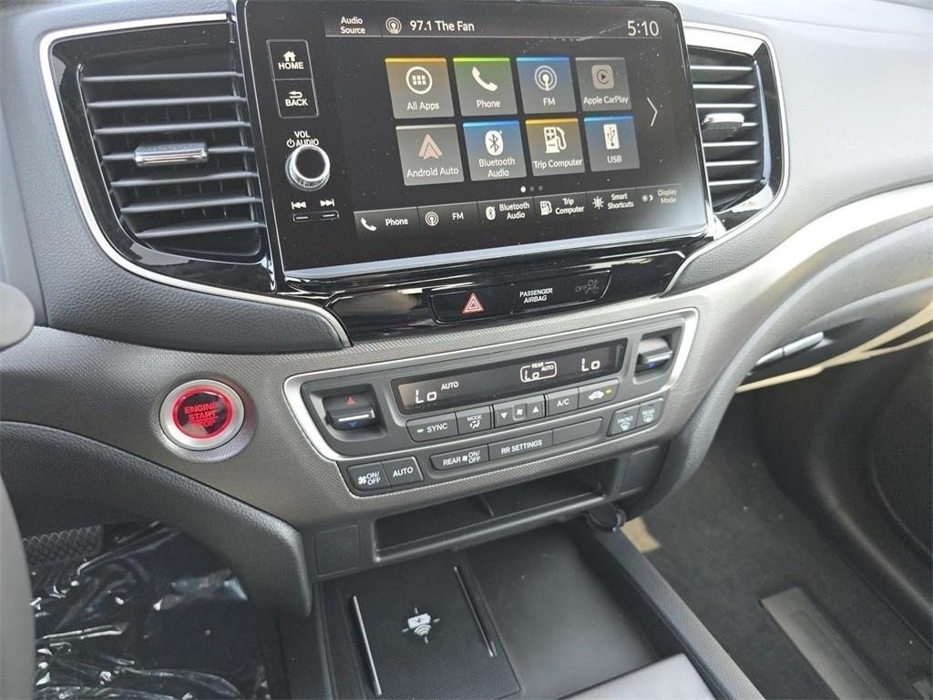 2025 Honda Ridgeline Sport photo 18