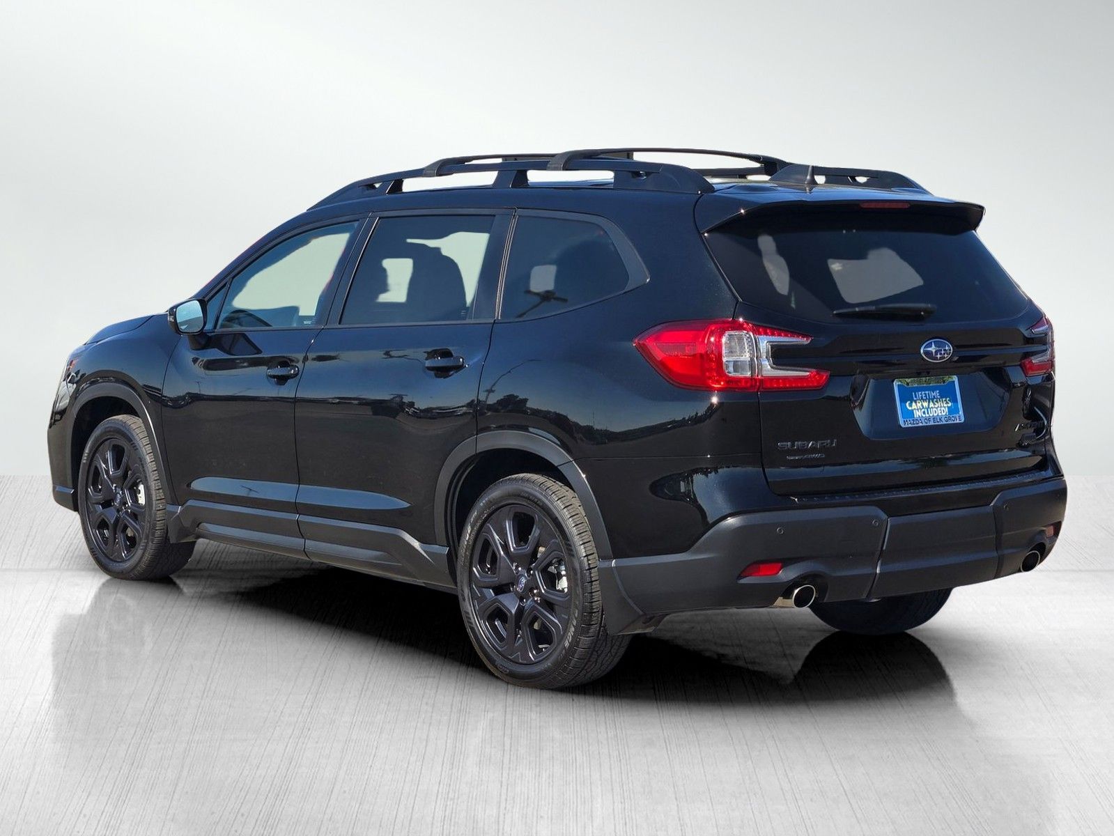 2023 Subaru Ascent Onyx Edition photo 7