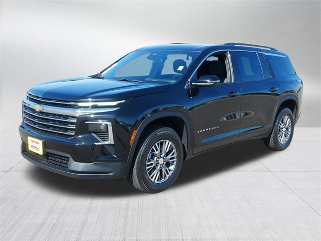 2025 Chevrolet Traverse photo 3