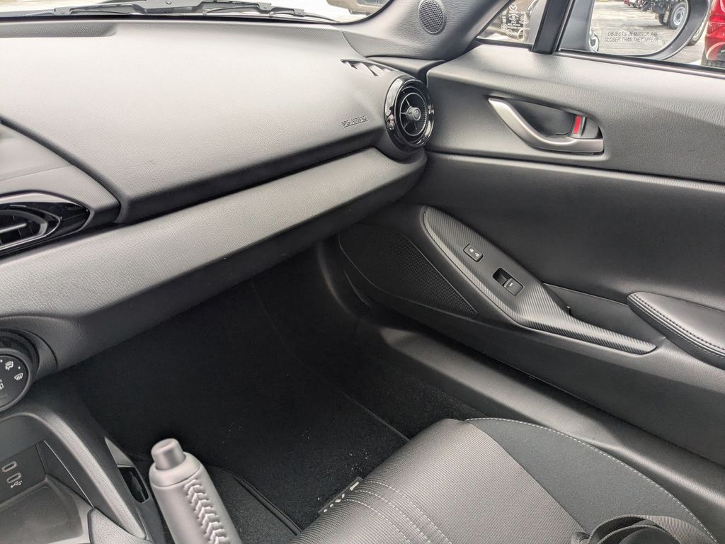 2025 Mazda MX-5 Miata Miata Sport photo 15