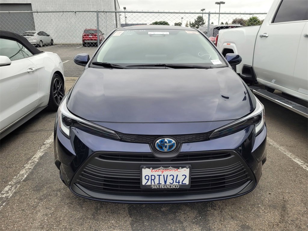 2025 Toyota Corolla Hybrid LE photo 2