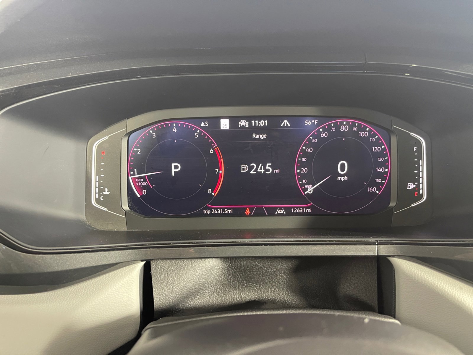 2024 Volkswagen Taos SEL photo 2