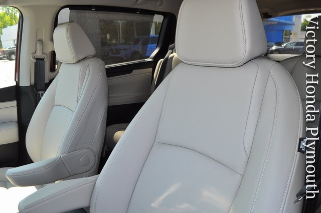 2026 Honda Odyssey EX-L photo 8