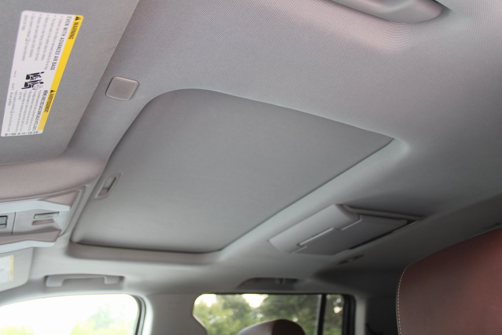 2019 Chevrolet Suburban 1500 Premier photo 55