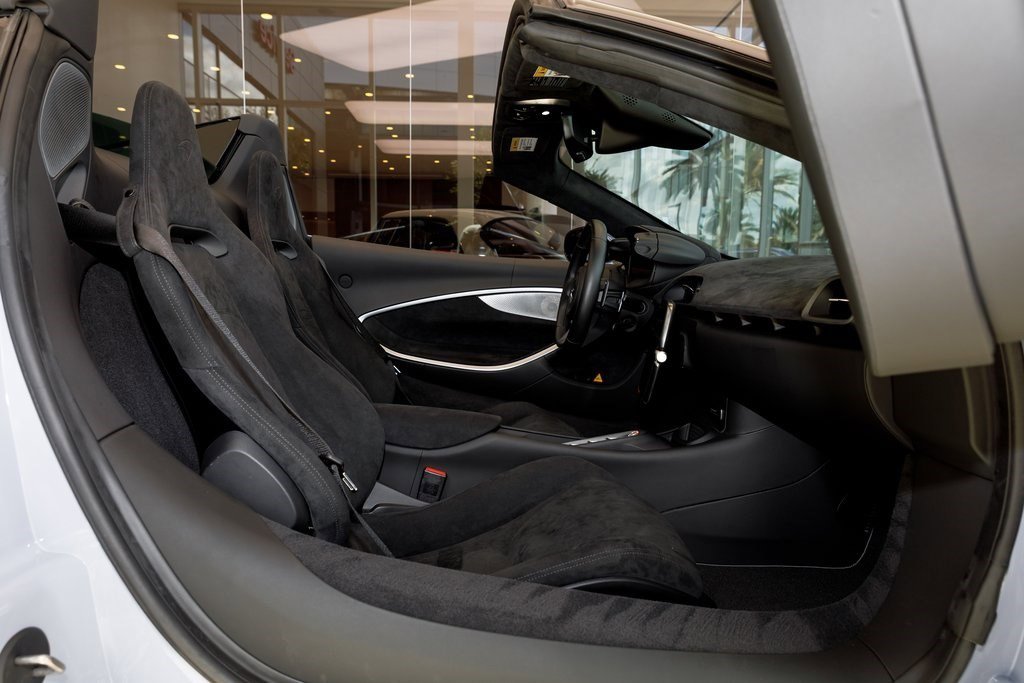 2025 Mclaren ARTURA Spider photo 29