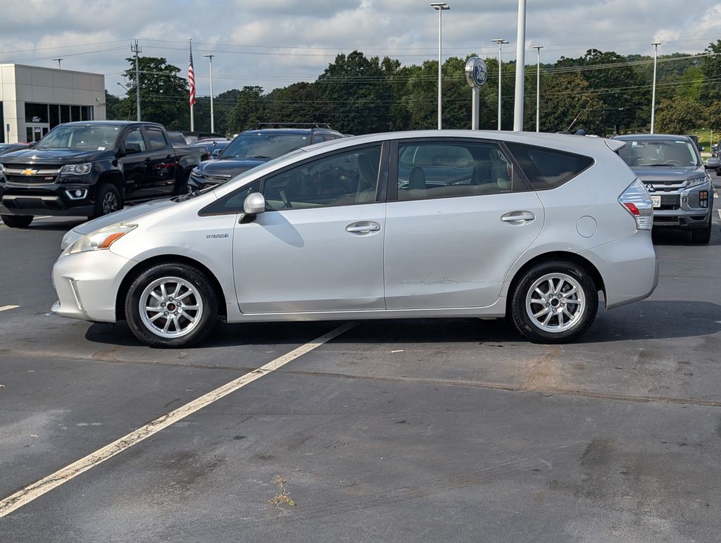 2012 Toyota Prius V Five photo 2