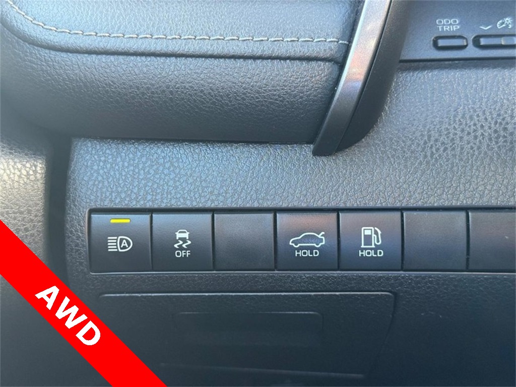 2021 Toyota Camry SE photo 22