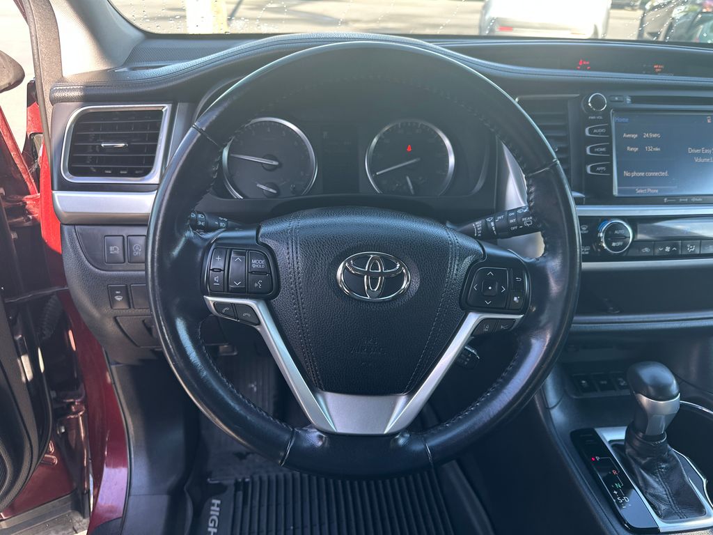 2018 Toyota Highlander XLE photo 15
