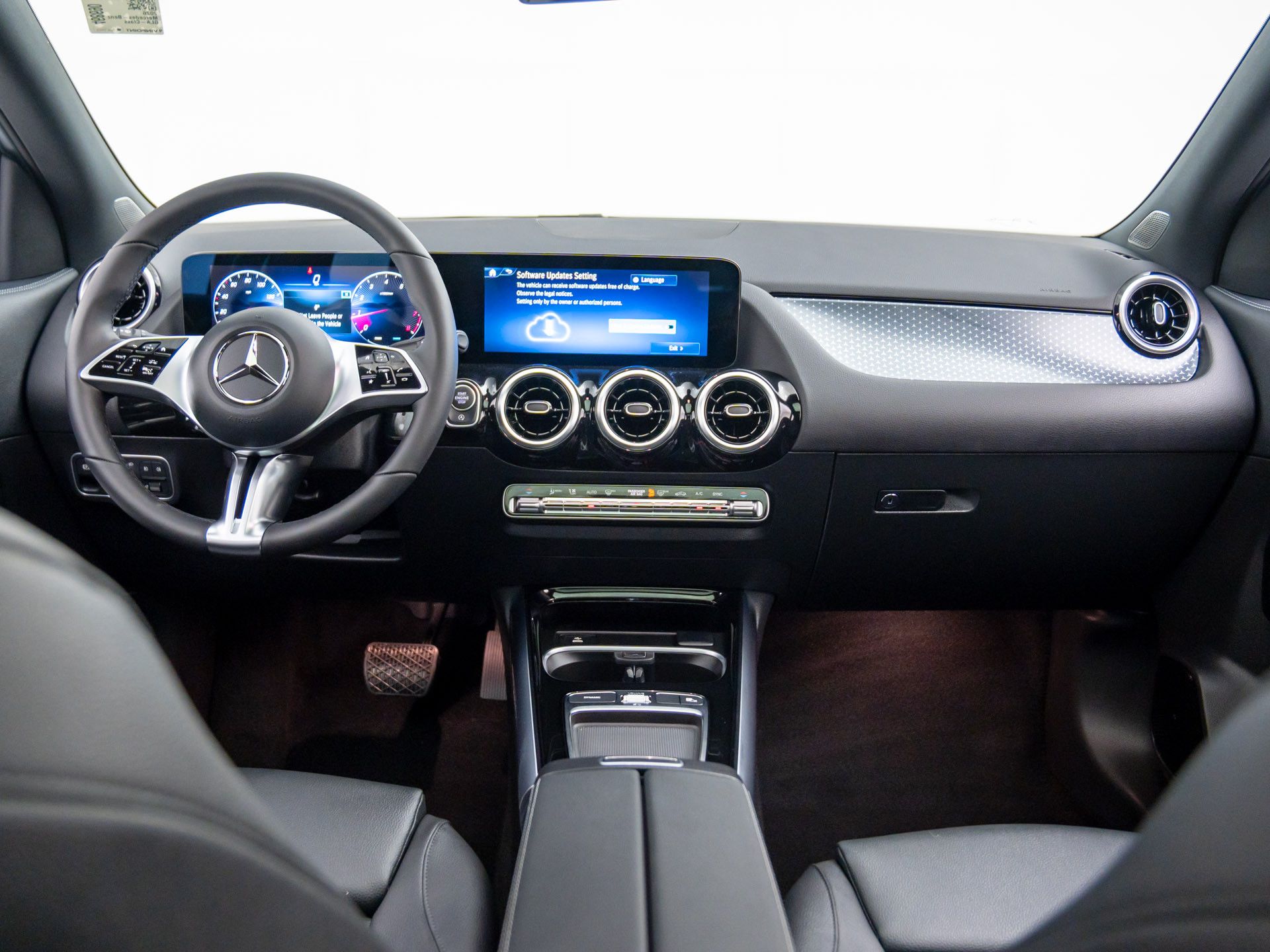 2026 Mercedes Benz GLA 250 4MATIC photo 9