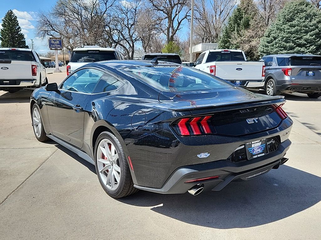 2024 Ford Mustang GT Premium photo 3