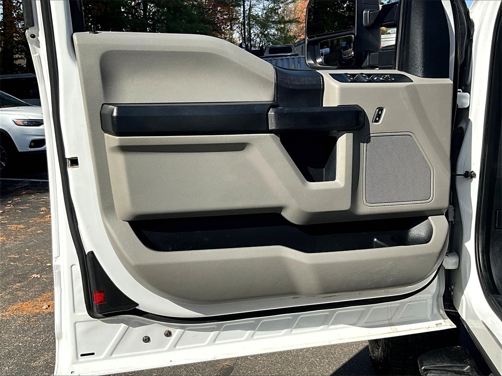 2019 Ford F-350 photo 8