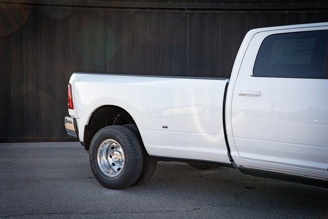 2026 Ram 3500 Laramie photo 6