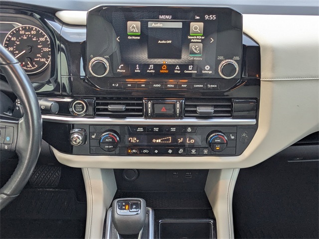 2022 Nissan Pathfinder SL photo 18
