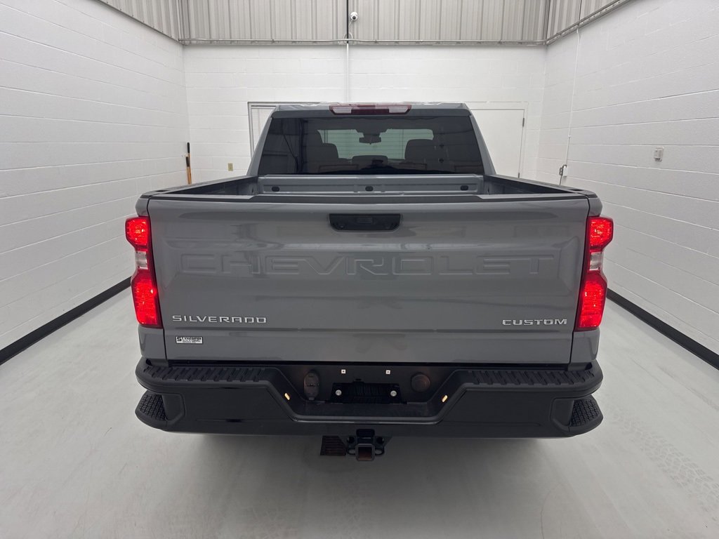 2024 Chevrolet Silverado 1500 Custom Trail Boss photo 2