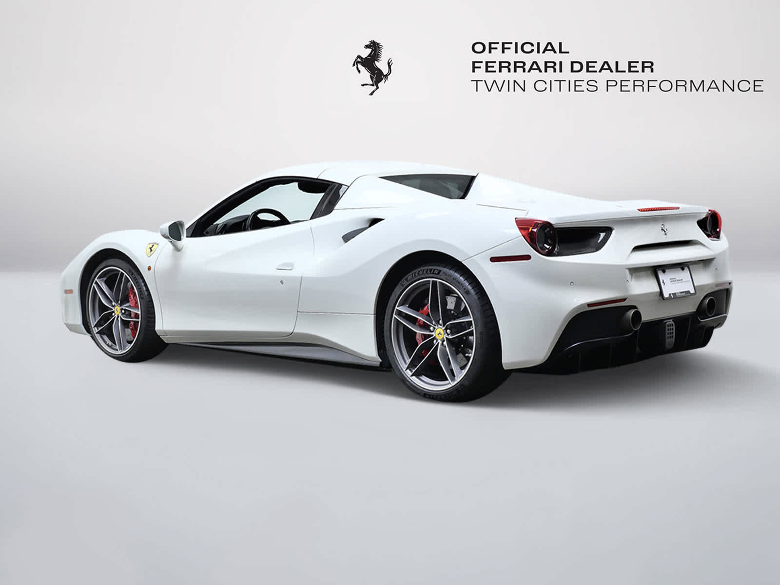 2019 Ferrari 488 Spider photo 3