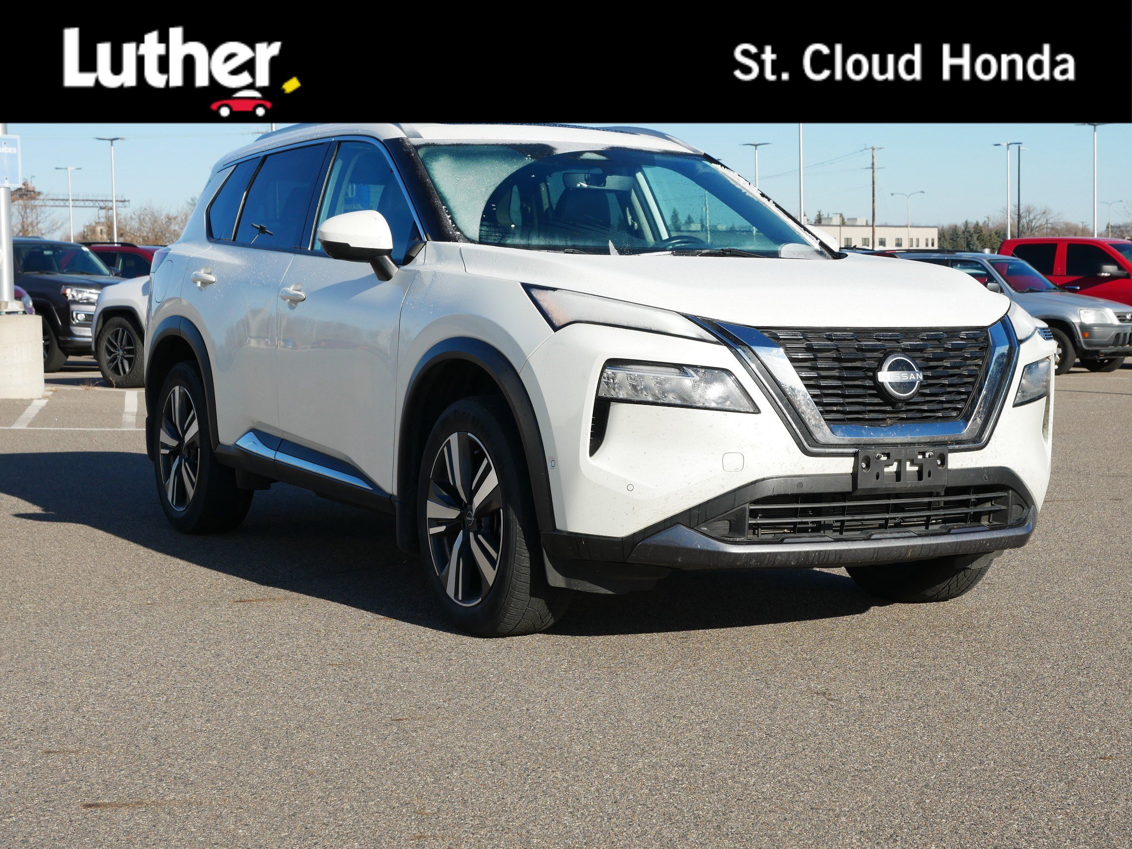 2023 Nissan Rogue SL's photo