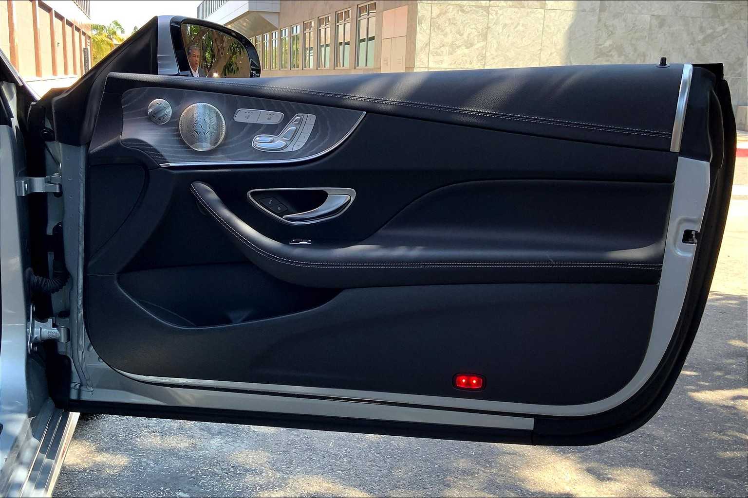 2022 Mercedes Benz E 450 photo 21