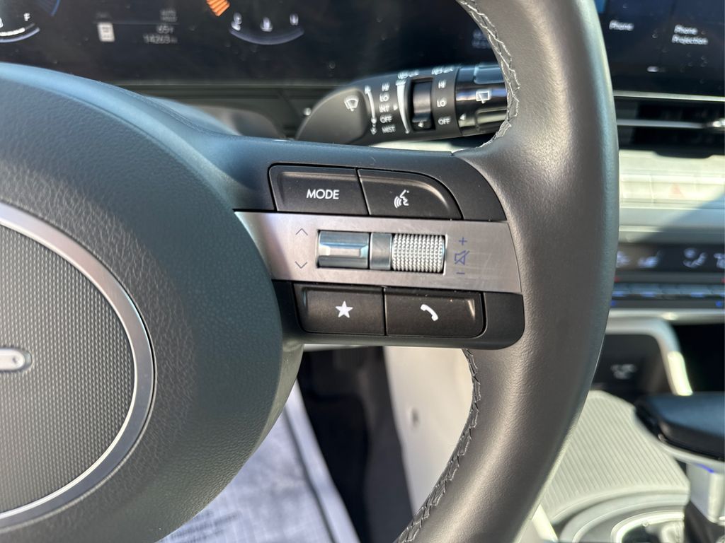 2024 Hyundai Kona SEL photo 22