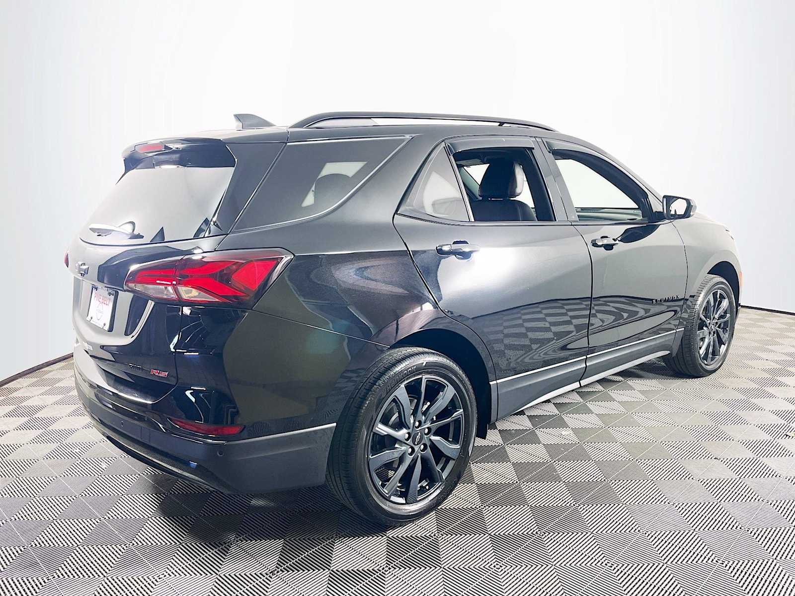 2023 Chevrolet Equinox RS photo 4