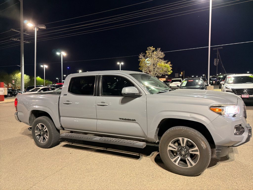 2020 Toyota Tacoma SR photo 4