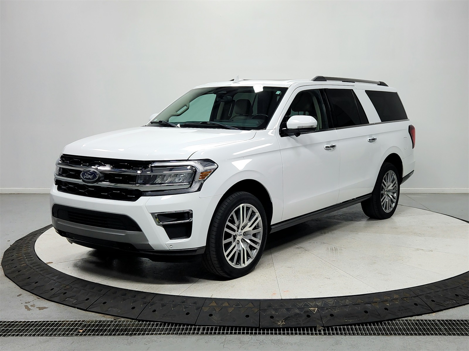 2023 Ford Expedition MAX Limited photo 2