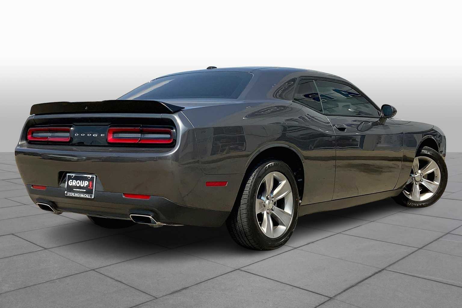 2023 Dodge Challenger SXT photo 12