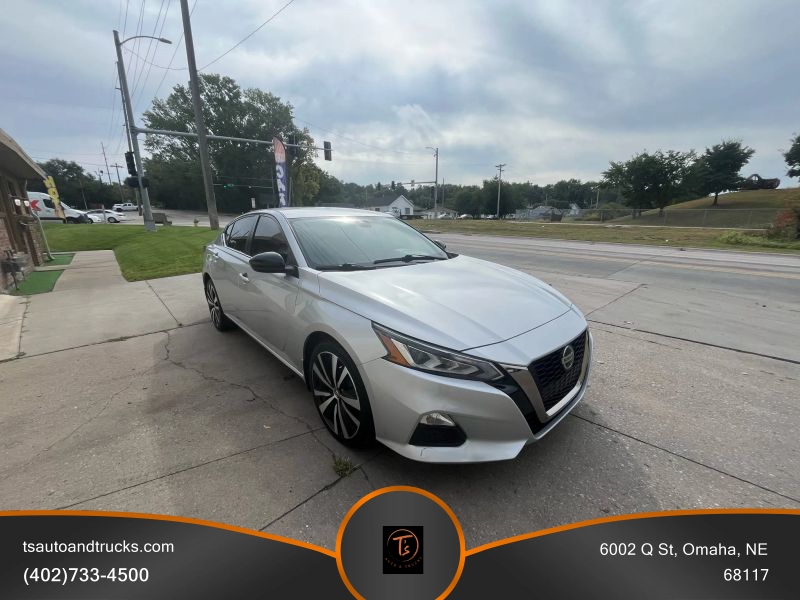 2020 Nissan Altima 2.5 SR photo 2