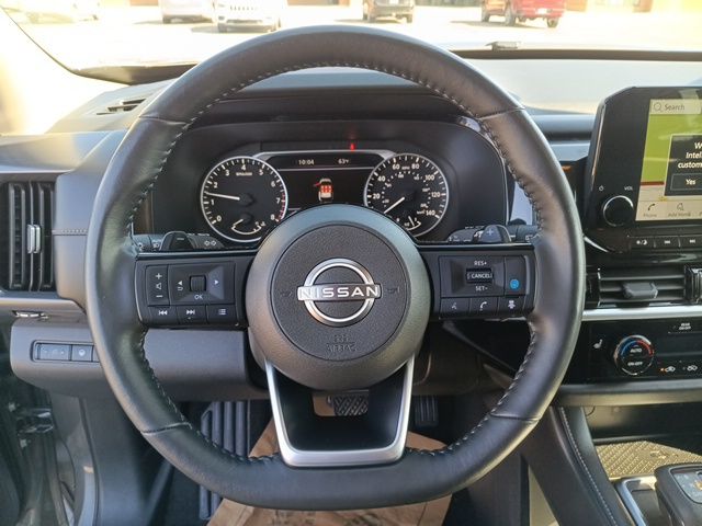 2023 Nissan Pathfinder SL photo 10
