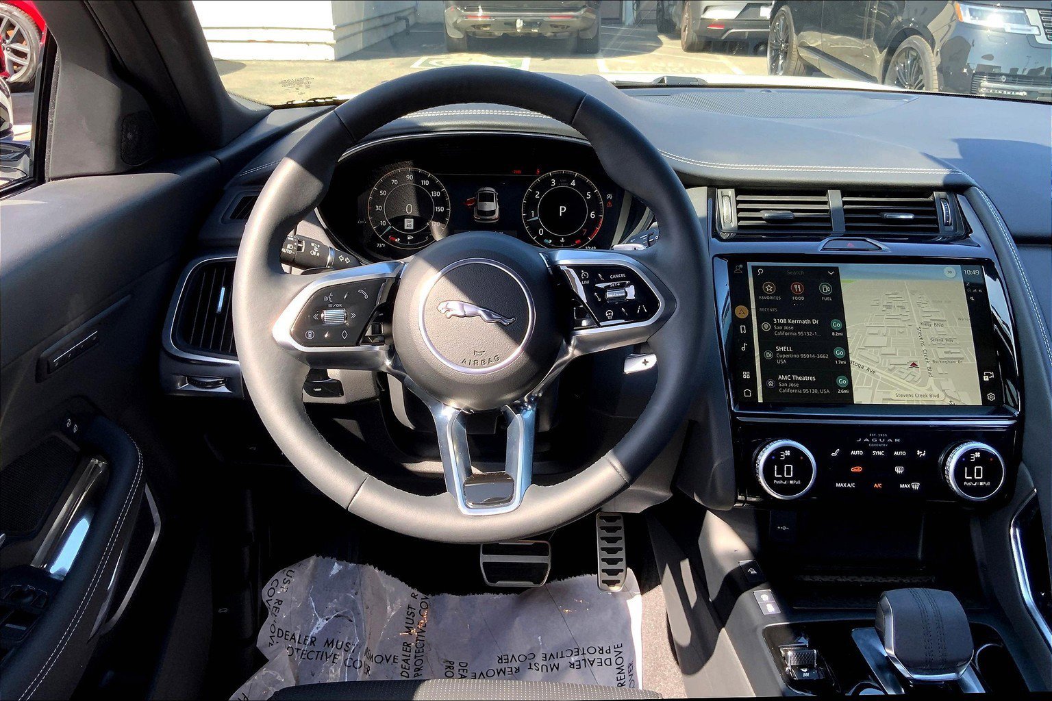 2024 Jaguar E-PACE R-Dynamic SE photo 4