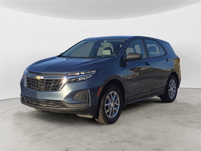 2024 Chevrolet Equinox LS's photo
