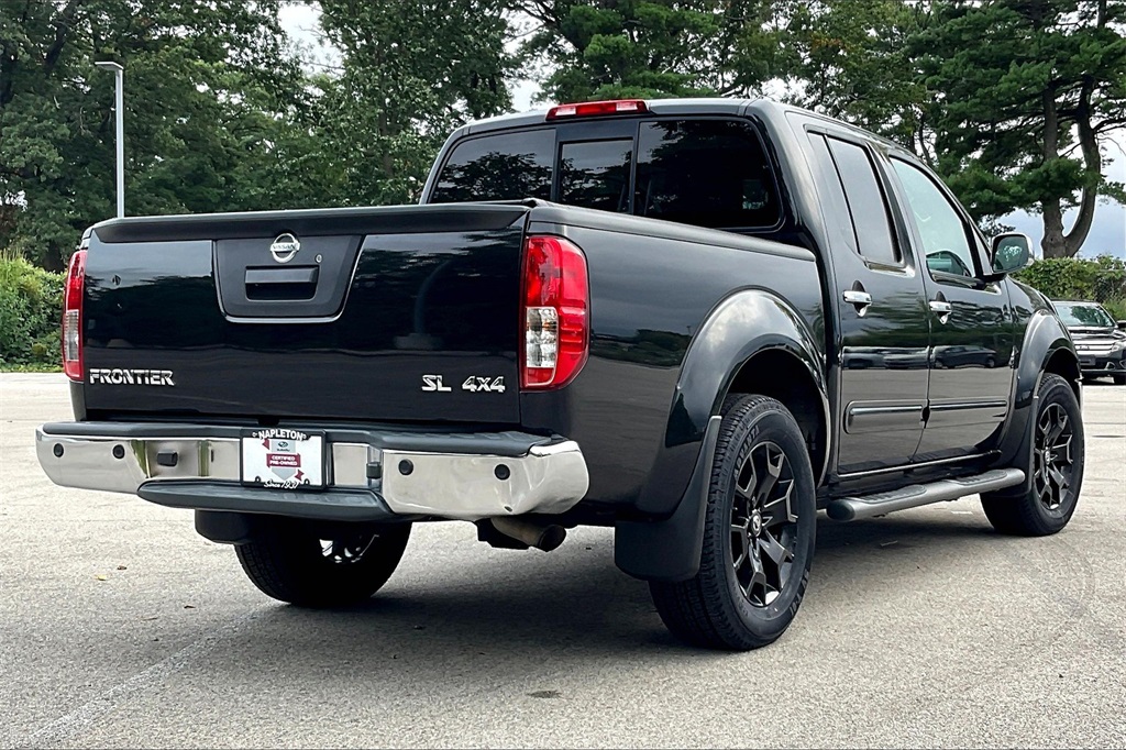2019 Nissan Frontier SL photo 11